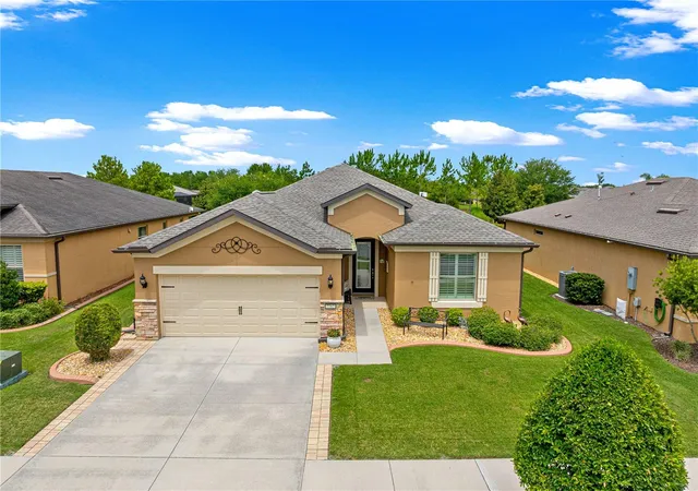 Photo 3 of Single family home for sale at 7762 SW 97th Circle, Ocala, FL 34481 | MLS# OM728331 | Listing updated on 2026-09-05