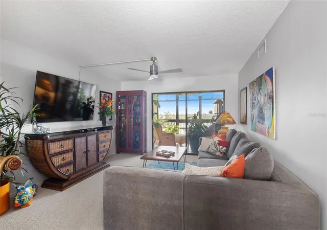 4th image of 9860 62Nd Ter N #1047, Saint Petersburg, FL 33708 | MLS# O6424474