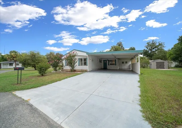 1st image of 3221 Se 39th Ave, Ocala, FL 34480 | MLS# OM728333