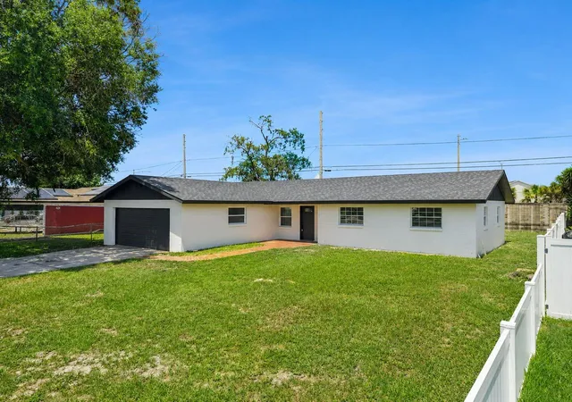Photo 2 of Single family home for sale at 937 Barbados Ave, Orlando, FL 32825 | MLS# O6424480 | Listing updated on 2026-09-13