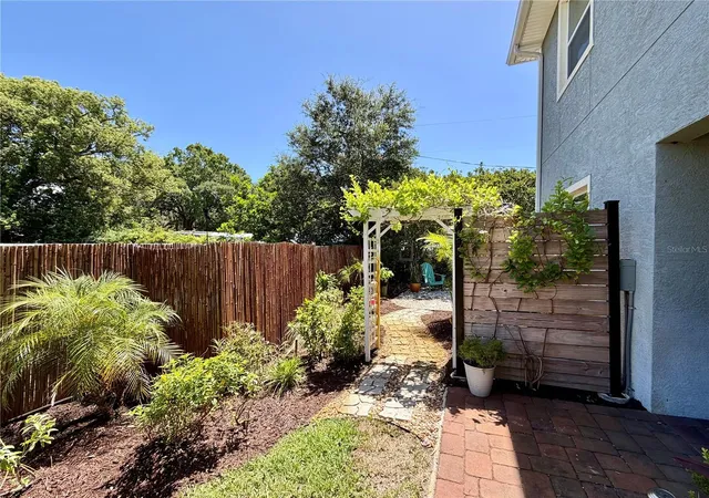 Photo 3 of Townhouse for sale at 281 Ashley Ct, Dunedin, FL 34698 | MLS# TB8528516 | Listing updated on 2026-08-09