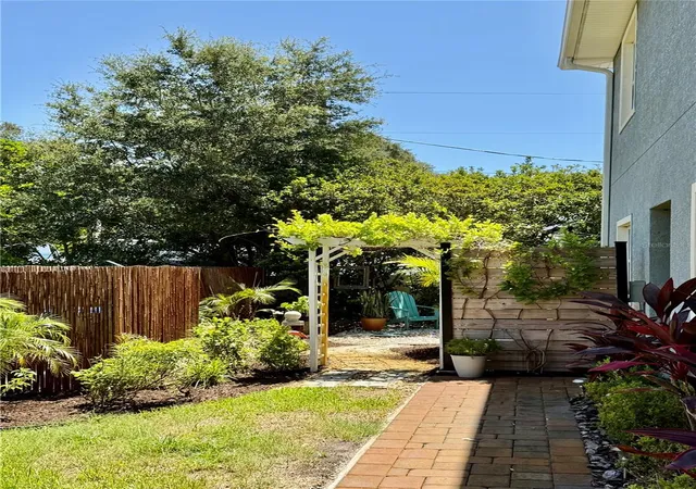 Photo 3 of Townhouse for sale at 281 Ashley Ct, Dunedin, FL 34698 | MLS# TB8528516 | Listing updated on 2026-08-09
