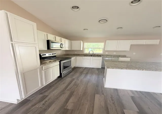 4th image of 9850 N Sandree Dr, Citrus Springs, FL 34434 | MLS# OM728334