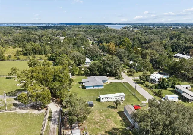 Photo 4 of Single family home for sale at 10365 SE 148th Street, Summerfield, FL 34491 | MLS# OM728336 | Listing updated on 2026-10-27