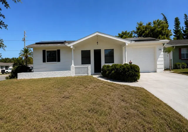 1st image of 3708 Holiday Lake Dr, Holiday, FL 34691 | MLS# S5153585
