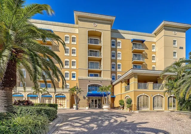 1st image of 1064 N Tamiami Trl #1524, Sarasota, FL 34236 | MLS# A4699769