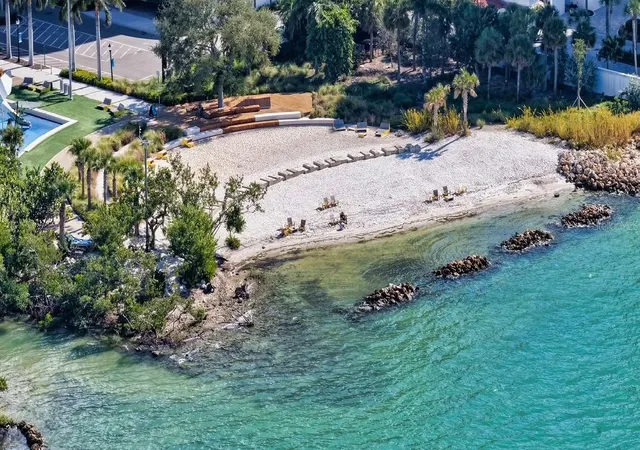 2nd image of 1064 N Tamiami Trl, SARASOTA, FL 34236