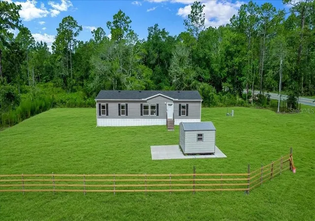 Photo 2 of Sale Pending at 8500 E Highway 318, Citra, FL 32113 | MLS# OM728340 | Listing updated on 2026-09-12