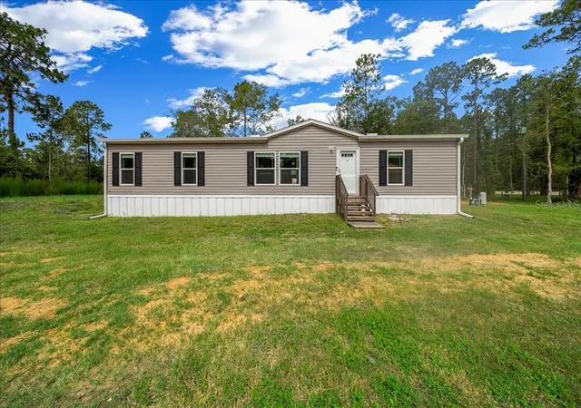 Photo 3 of Sale Pending at 8500 E Highway 318, Citra, FL 32113 | MLS# OM728340 | Listing updated on 2026-09-12