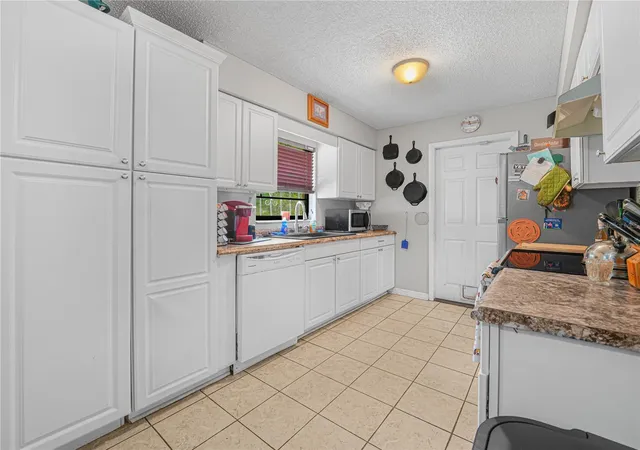 Photo 5 of Single family home for sale at 5 Tuna Ln, Kissimmee, FL 34759 | MLS# P4939294 | Listing updated on 2026-07-16