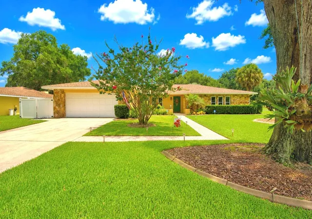 4th image of 902 Crestview Dr, Auburndale, FL 33823 | MLS# P4939295