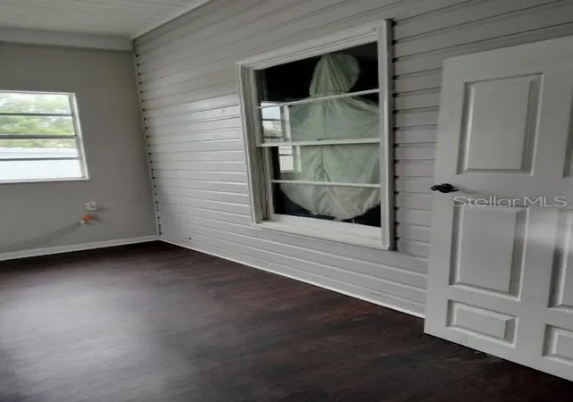 3rd image of 103 E Ward Ave, Eustis, FL 32726 | MLS# G5115026