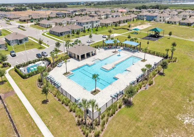Photo 2 of Single family home for sale at 2075 Airedale Way, Lake Alfred, FL 33850 | MLS# L4963454 | Listing updated on 2026-08-08