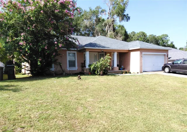 Photo 2 of Single family home for sale at 2716 Ne 24th Place, Ocala, FL 34470 | MLS# OM728343 | Listing updated on 2026-07-15