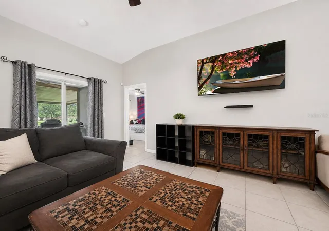 Photo 4 of Single family home for sale at 3012 Summer House Dr, Valrico, FL 33594 | MLS# TB8528566 | Listing updated on 2026-10-02