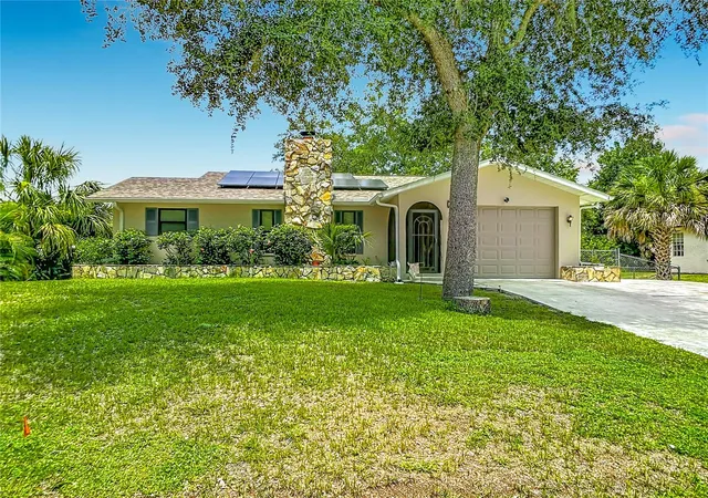 Photo 2 of Single family home for sale at 924 Phyllis Ter, Port Charlotte, FL 33948 | MLS# C7528322 | Listing updated on 2026-10-05