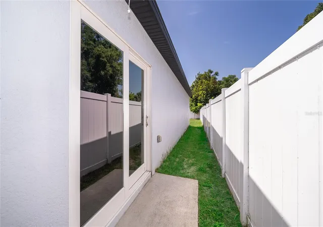 19th image of 1946 Hollywood Ave, Eustis, FL 32726 | MLS# O6424527