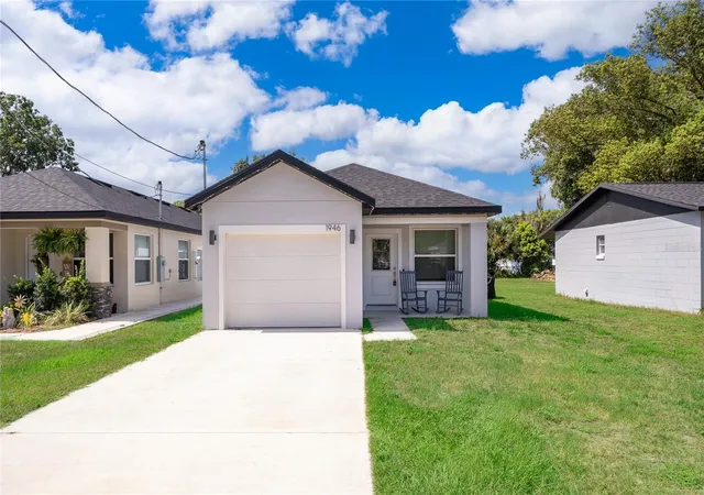 2nd image of 1946 Hollywood Ave, Eustis, FL 32726 | MLS# O6424527