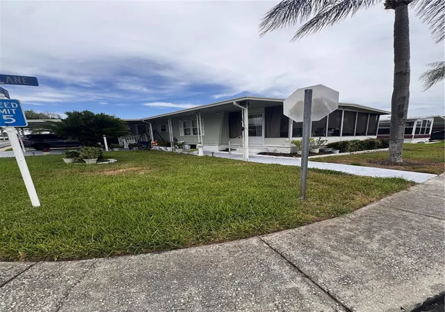 5th image of 225 Dixie Ln, Tarpon Springs, FL 34689 | MLS# TB8528582