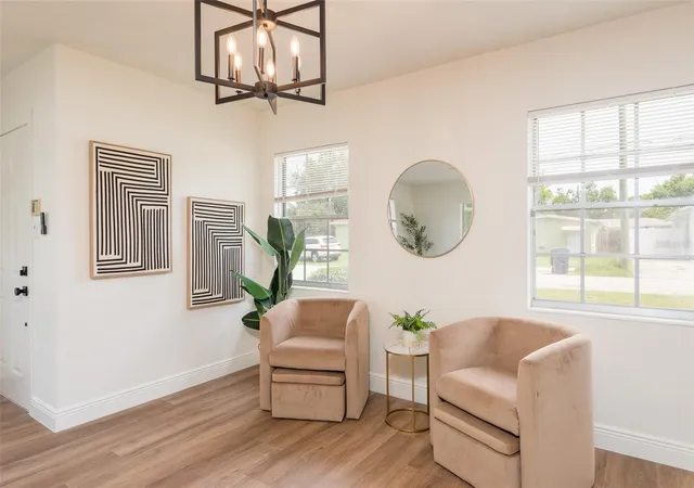 Photo 3 of Single family home for sale at 2421 Linsey St, Tampa, FL 33605 | MLS# TB8528586 | Listing updated on 2026-09-25