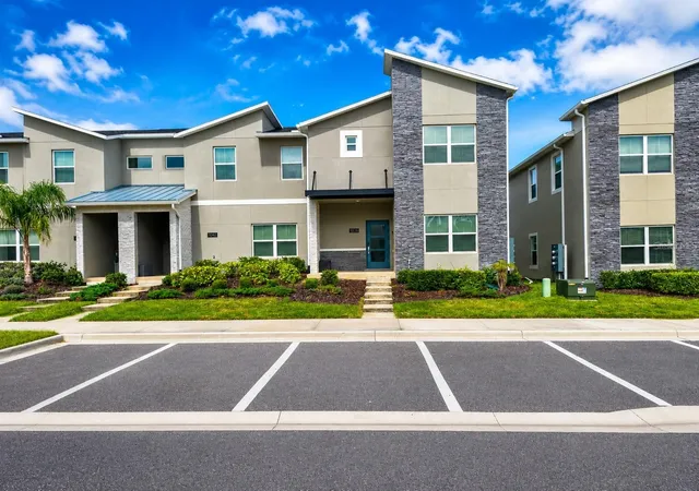 Photo 1 of Townhouse for sale at 1036 Leader St, Davenport, FL 33896 | MLS# O6424538 | Listing updated on 2026-09-02
