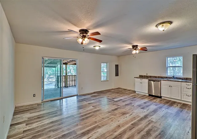 Homes for sale in Bell, FL | 300 S Us Hwy 129, Bell, FL 32619 | MLS# S5153611