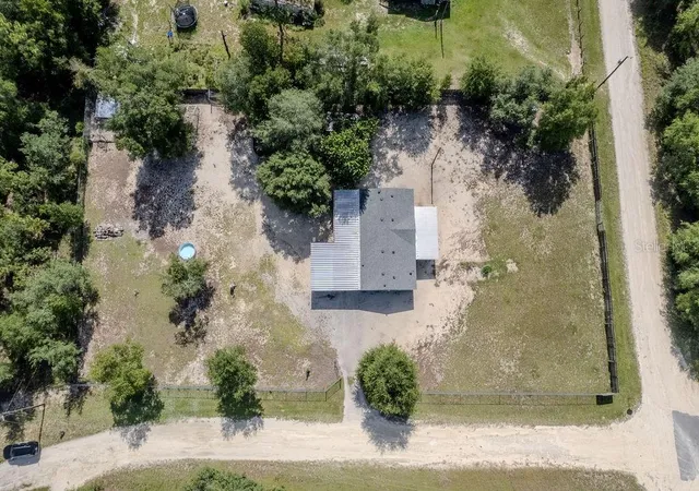 Photo 5 of Manufactured home for sale at 7491 NE 101st Court, Bronson, FL 32621 | MLS# W7887584 | Listing updated on 2026-08-24