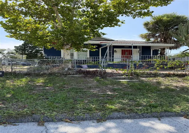 Photo 2 of Single family home for sale at 3012 N Albany Ave, Tampa, FL 33607 | MLS# TB8528620 | Listing updated on 2026-07-17