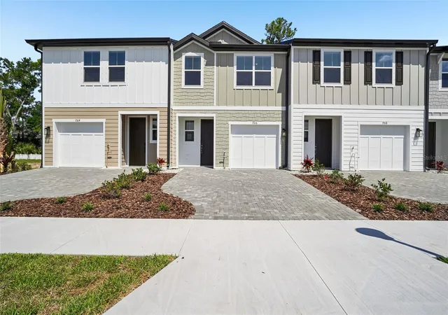 Townhouse for sale at 7556 Deer Valley Cir, TAMPA, FL 33635 | MLS# TB8528624
