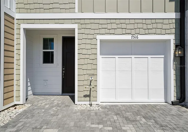 Photo 3 of Townhouse for sale at 7556 Deer Valley Cir, Tampa, FL 33635 | MLS# TB8528624 | Listing updated on 2026-10-03