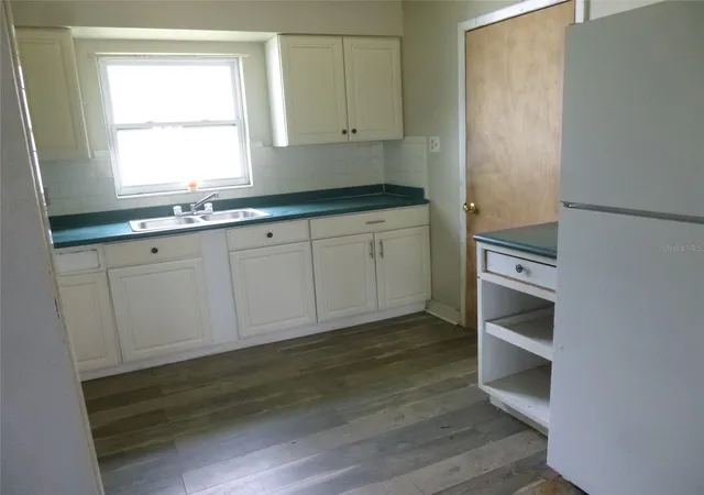 3rd image of 12 Hwy 630 W, Frostproof, FL 33843 | MLS# K4903631