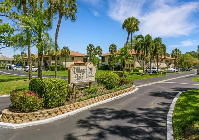 Photo 3 of Condo for sale at 5252 Lake Village Dr #54, Sarasota, FL 34235 | MLS# A4699793 | Listing updated on 2026-07-19