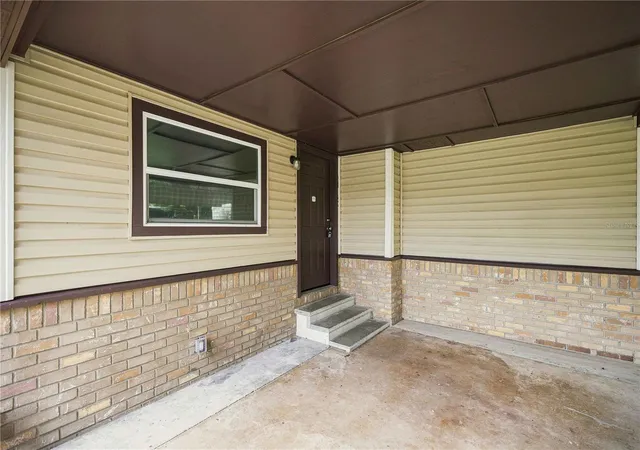 Photo 2 of Single family home for sale at 5420 NE 25th Avenue, Ocala, FL 34479 | MLS# OM728351 | Listing updated on 2026-09-12