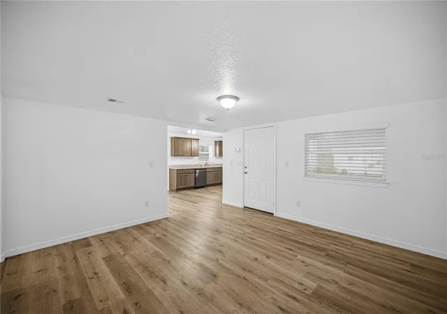 Photo 4 of Single family home for sale at 5420 NE 25th Avenue, Ocala, FL 34479 | MLS# OM728351 | Listing updated on 2026-09-12