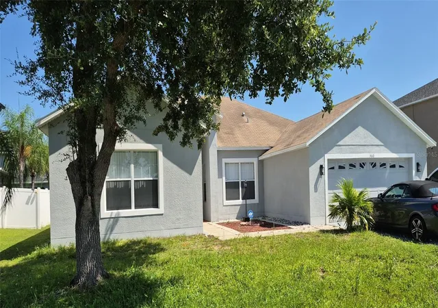Photo 1 of Single family home for sale at 560 Viceroy Ct, Kissimmee, FL 34758 | MLS# O6424564 | Listing updated on 2026-08-11