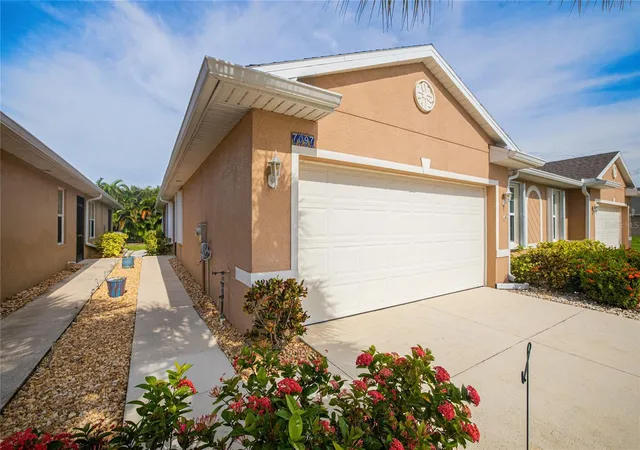 Photo 3 of Single family home for sale at 7097 W Lenox Cir, Punta Gorda, FL 33950 | MLS# C7528327 | Listing updated on 2026-08-13