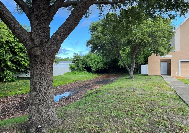 Photo 1 of Townhouse for sale at 4326 Tyler Cir N, Saint Petersburg, FL 33709 | MLS# TB8528650 | Listing updated on 2026-08-11