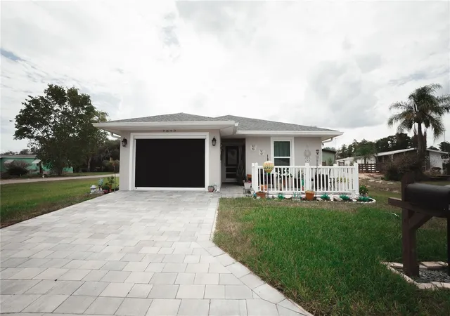 Photo 2 of Single family home for sale at 7077 Tamarind Way, Lake Wales, FL 33898 | MLS# O6424567 | Listing updated on 2026-09-20