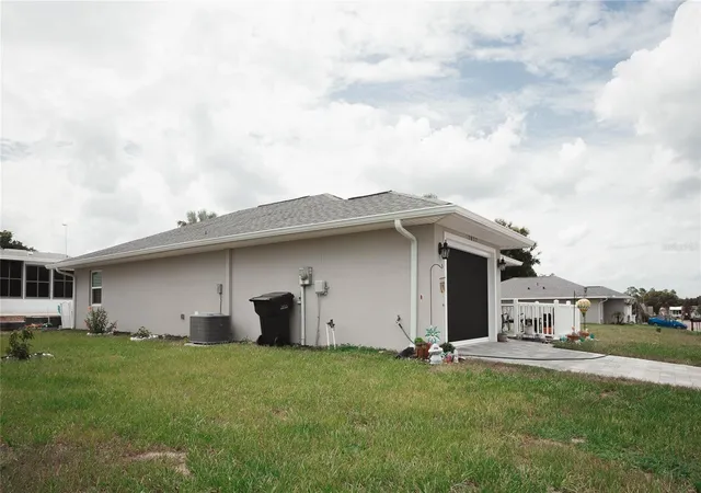 Photo 4 of Single family home for sale at 7077 Tamarind Way, Lake Wales, FL 33898 | MLS# O6424567 | Listing updated on 2026-09-20