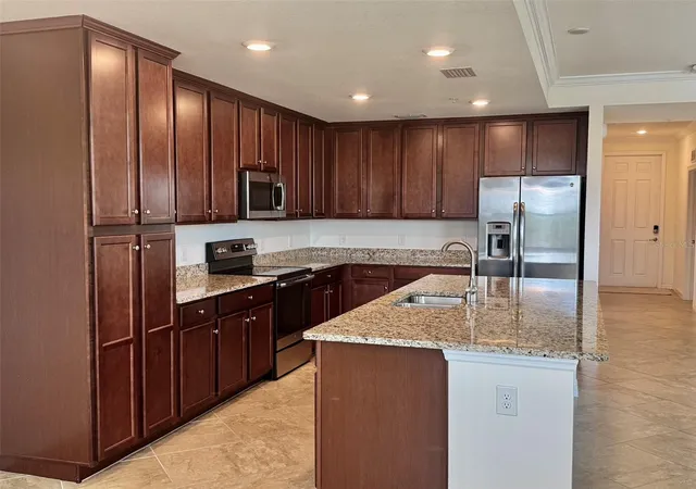 Photo 2 of Condo for sale at 17118 Vardon Ter #303, Bradenton, FL 34211 | MLS# A4699803 | Listing updated on 2026-08-13