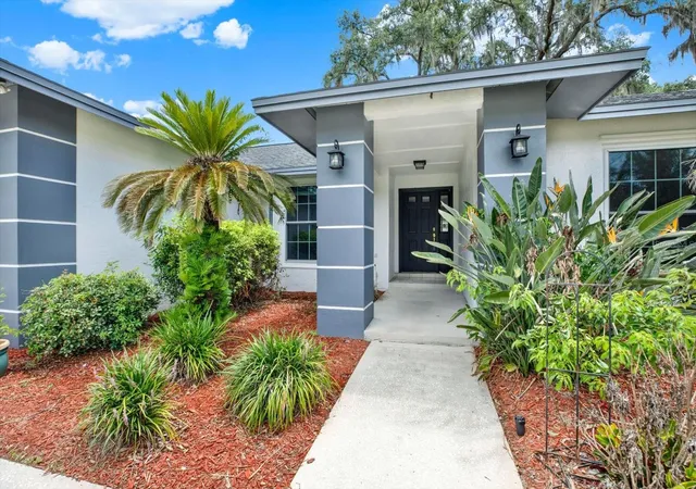 Photo 3 of Single family home for sale at 1805 Tawnee Pl, Brandon, FL 33510 | MLS# TB8528665 | Listing updated on 2026-09-05