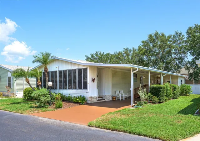 2nd image of 5707 45th St E #222, Bradenton, FL 34203 | MLS# A4699806