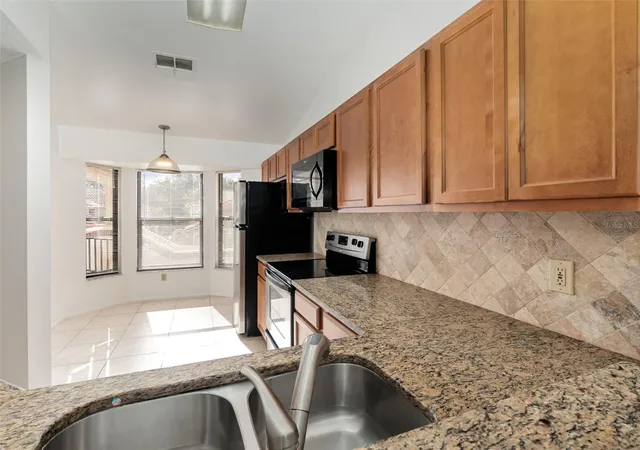 Photo 4 of Condo for sale at 7654 Sugar Bnd Dr #7654, Orlando, FL 32819 | MLS# R4911646 | Listing updated on 2026-10-26