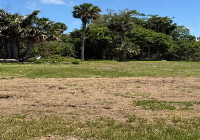 Photo 3 of Land for sale at 535 Oak St, Daytona Beach, FL 32114 | MLS# O6424597 | Listing updated on 2026-07-21