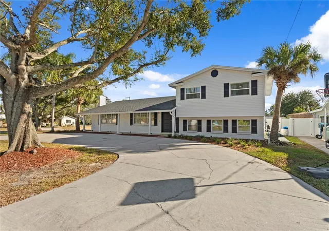 Photo 1 of Single family home for sale at 8702 Elmwood Ln, Tampa, FL 33615 | MLS# O6424612 | Listing updated on 2026-09-11