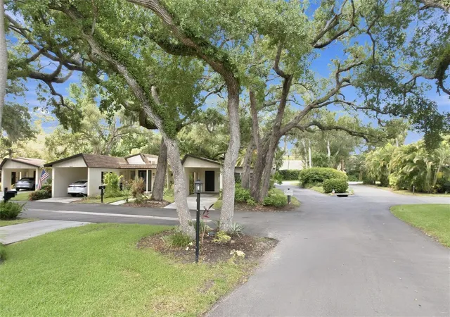 Photo 2 of Single family home for sale at 6947 Woodwind Dr #77, Sarasota, FL 34231 | MLS# C7528338 | Listing updated on 2026-07-17