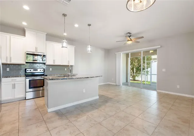Homes for sale in Dunedin, FL | 1100 Coral Ln, Dunedin, FL 34698 | MLS# W7887591