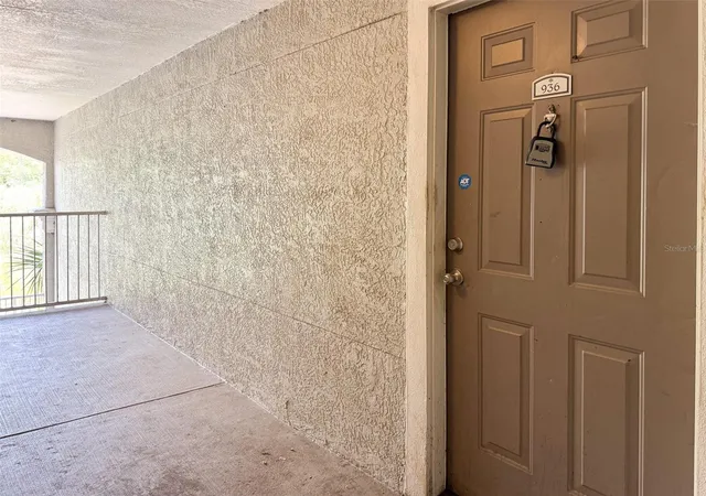 Photo 3 of Condo for sale at 3373 S Kirkman Rd #936, Orlando, FL 32811 | MLS# O6424618 | Listing updated on 2026-08-28