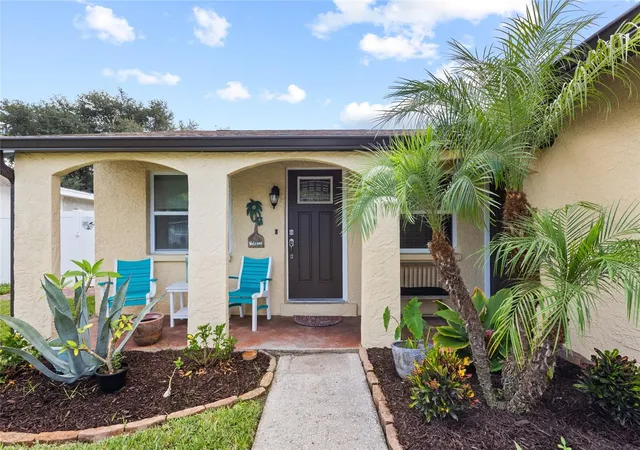 Homes for sale in Dunedin, FL | 1333 Wildwood Ct, Dunedin, FL 34698 | MLS# TB8528716