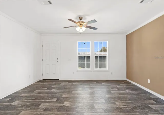 Photo 3 of Manufactured home for sale at 5234 Yellow Pine St N, Saint Petersburg, FL 33709 | MLS# TB8528720 | Listing updated on 2026-09-28